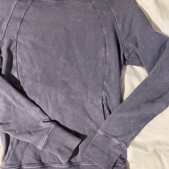 Lululemon Crewneck - Picture 2 of 5